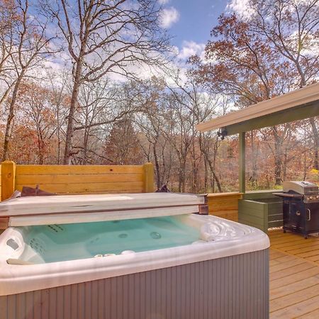 Pet-Friendly Chattanooga Cabin With Hot Tub And Kayaks Ngoại thất bức ảnh